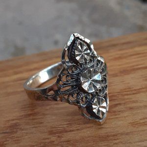 Beverly Hills Silver 925 Edwardian Art Deco Style Diamond Cut Filigree Ring
